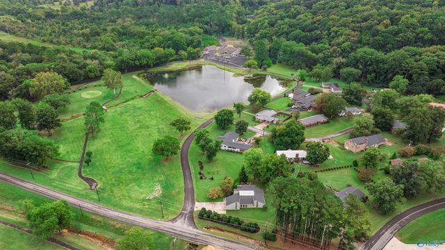 300 Crystal Lake Drive NE, Fort Payne, AL 35967