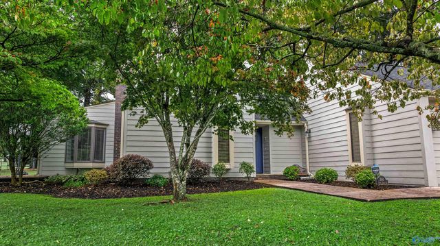 300 Crystal Lake Drive NE, Fort Payne, AL 35967