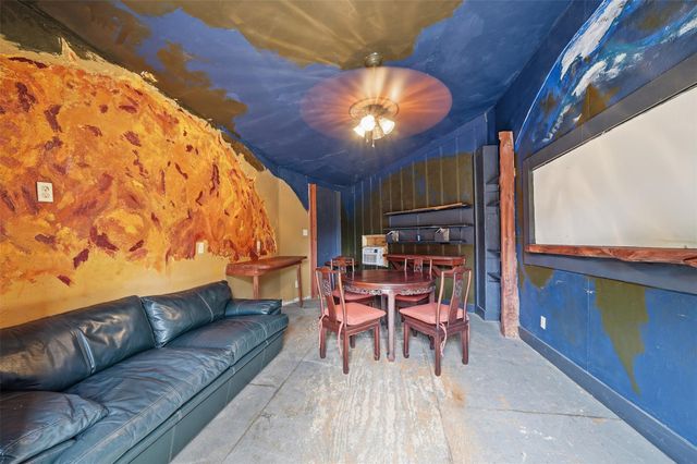 169 Ann Powell RD, Smithville, TX 78957