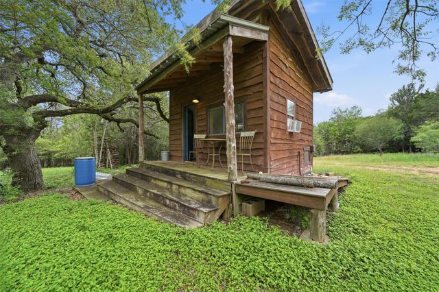 169 Ann Powell RD, Smithville, TX 78957