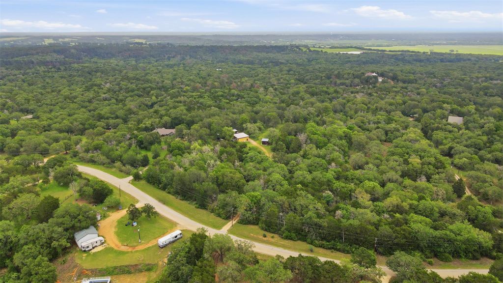 169 Ann Powell RD, Smithville, TX 78957