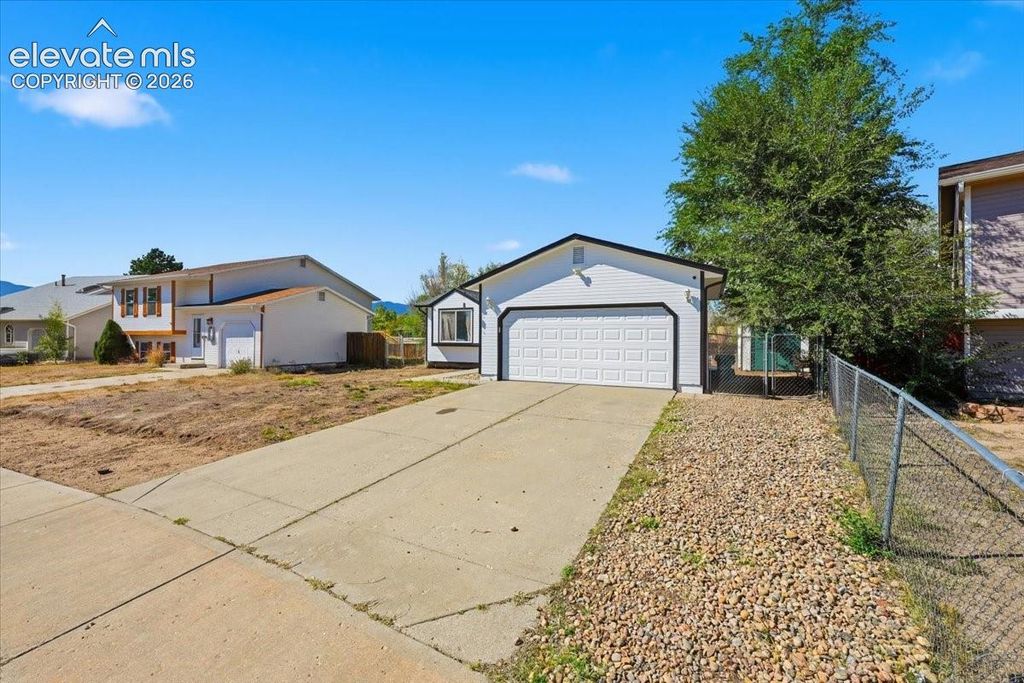 4254 Halstead Circle, Colorado Springs, CO 80916 — photo 4
