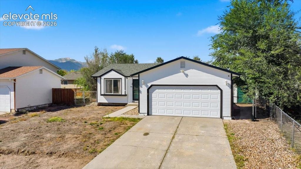 4254 Halstead Circle, Colorado Springs, CO 80916 — photo 5