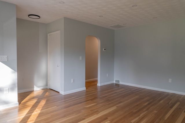 177 Hartford Ave E, Uxbridge, MA 01569