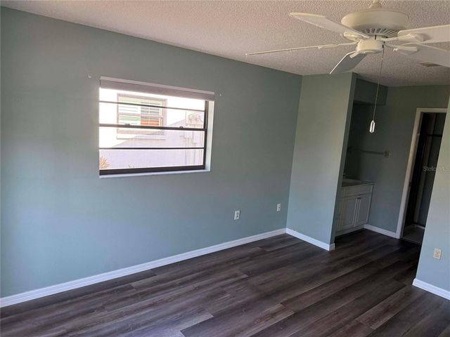 1211 CAPRI ISLES BOULEVARD 5, Venice, FL 34292