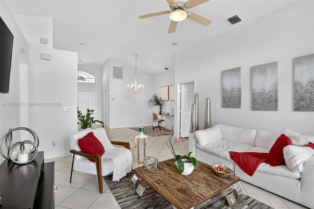 13262 NW 15th St, Pembroke Pines, FL 33028