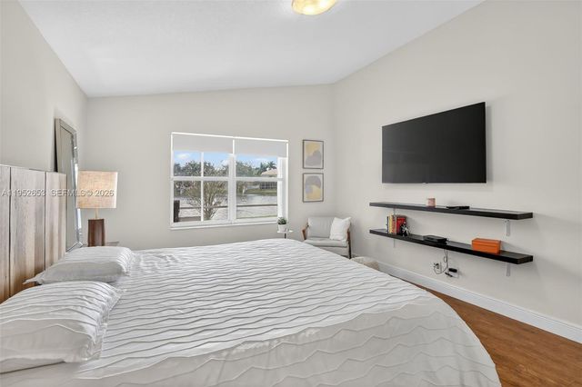 13262 NW 15th St, Pembroke Pines, FL 33028