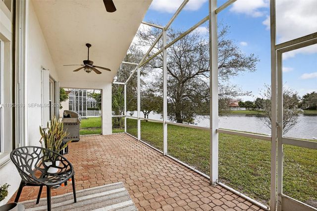 13262 NW 15th St, Pembroke Pines, FL 33028