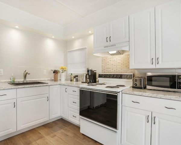 1921 SW 87th Terrace, Davie, FL 33324