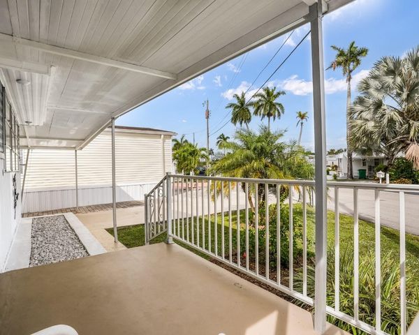1921 SW 87th Terrace, Davie, FL 33324