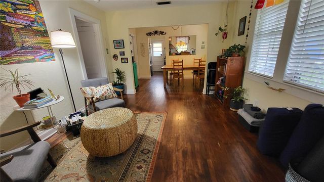 919 W WOODLAWN AVENUE, Tampa, FL 33603