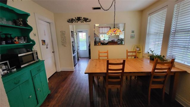 919 W WOODLAWN AVENUE, Tampa, FL 33603