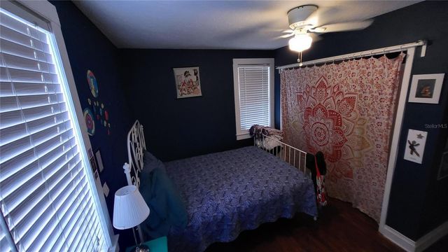 919 W WOODLAWN AVENUE, Tampa, FL 33603