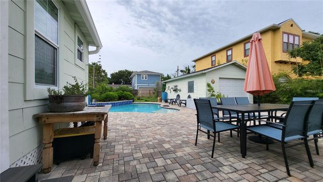 919 W WOODLAWN AVENUE, Tampa, FL 33603