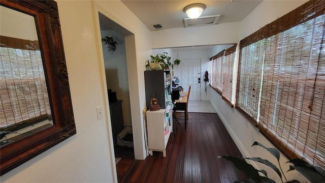 919 W WOODLAWN AVENUE, Tampa, FL 33603