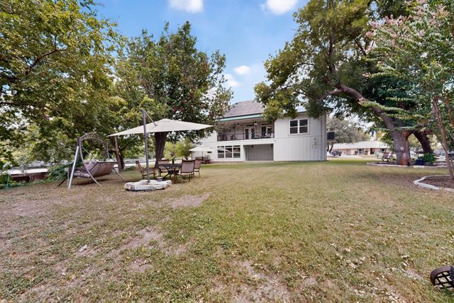 609 S LAKE CREEK DR, Round Rock, TX 78681