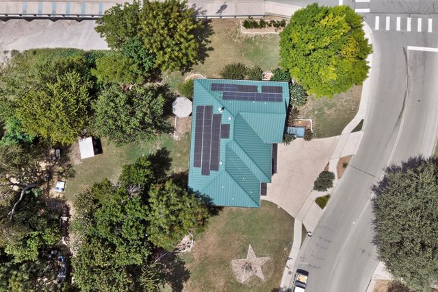 609 S LAKE CREEK DR, Round Rock, TX 78681