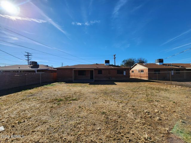2232 W GEORGIA Avenue, Phoenix, AZ 85015