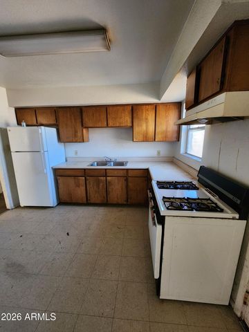 2232 W GEORGIA Avenue, Phoenix, AZ 85015