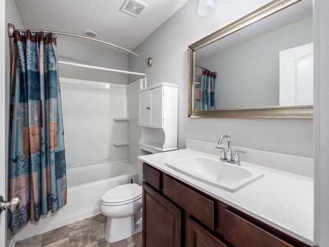 62 Chambers Bay Road, Commercial Point, OH 43116