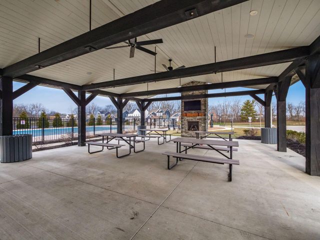 62 Chambers Bay Road, Commercial Point, OH 43116