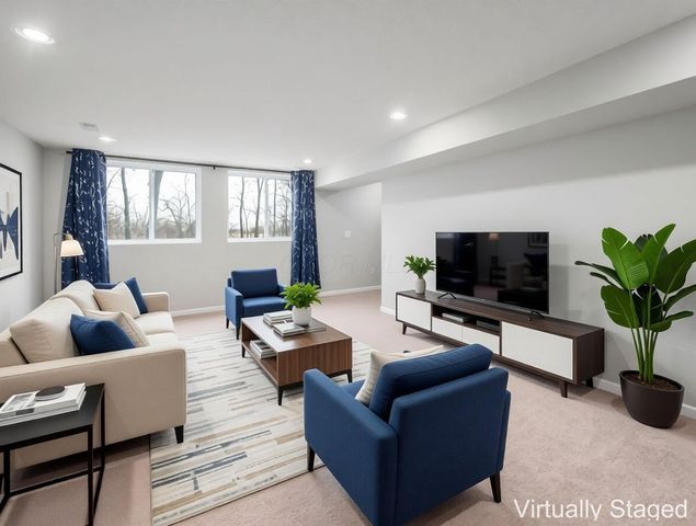 62 Chambers Bay Road, Commercial Point, OH 43116