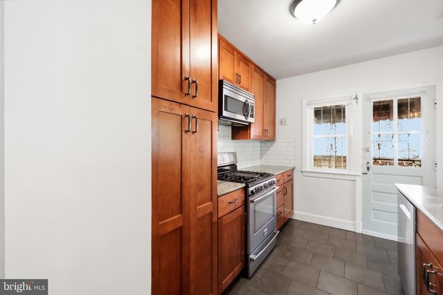 15 JEFFERSON ST NE, Washington, DC 20011
