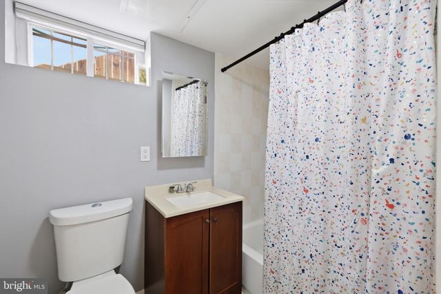 15 JEFFERSON ST NE, Washington, DC 20011