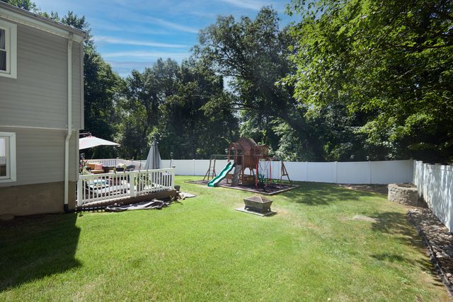12 Sunnycrest Road, Trumbull, CT 06611