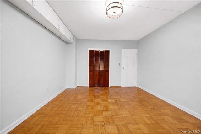 6 Fordham Hill Oval 6A, Bronx, NY 10468