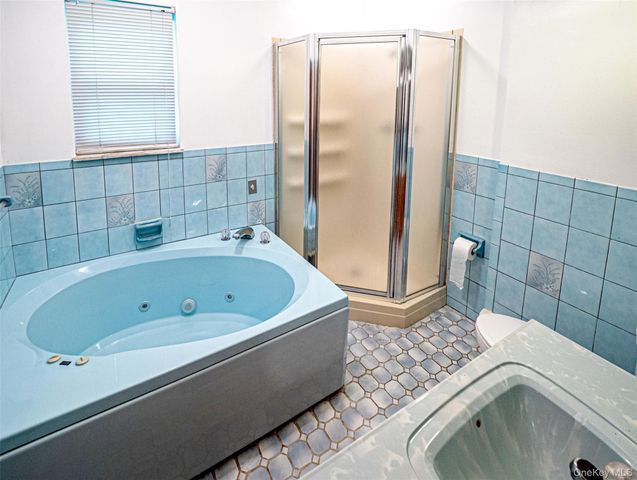 49 Interlochen Parkway, Monroe, NY 10950