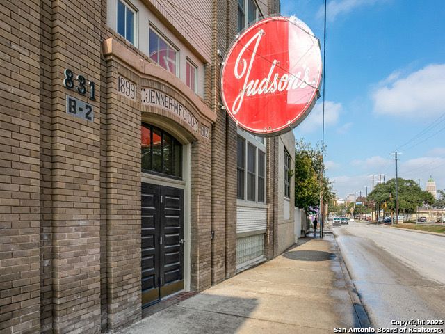831 S Flores St Ste 2212, San Antonio, TX 78204