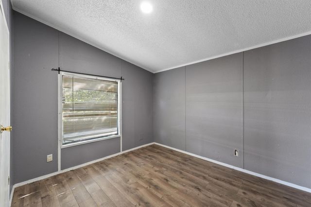 924 County Road 5021, Cleveland, TX 77327