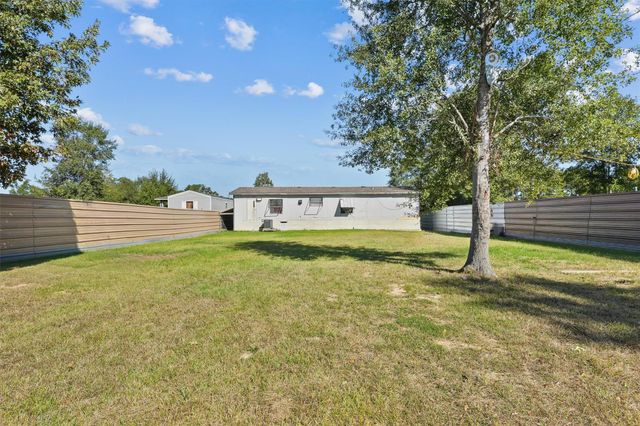 924 County Road 5021, Cleveland, TX 77327