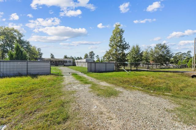 924 County Road 5021, Cleveland, TX 77327