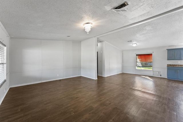 924 County Road 5021, Cleveland, TX 77327