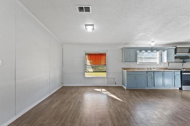 924 County Road 5021, Cleveland, TX 77327