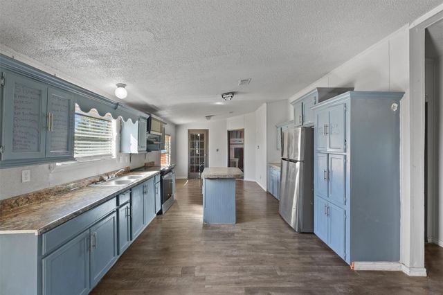 924 County Road 5021, Cleveland, TX 77327