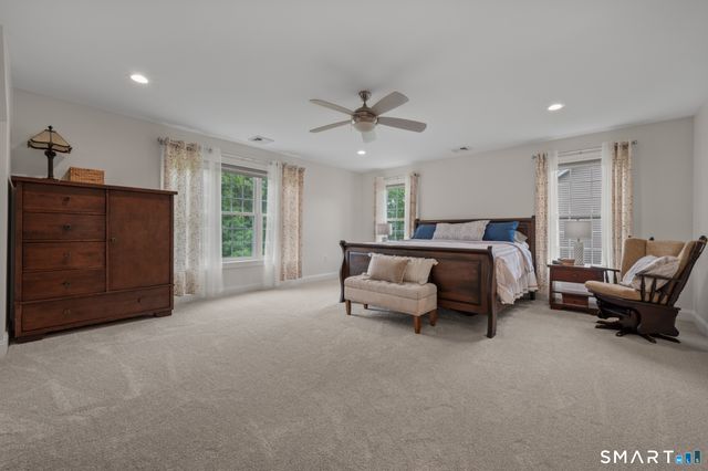 71 Abbey Road, Glastonbury, CT 06033