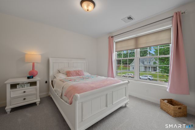 71 Abbey Road, Glastonbury, CT 06033