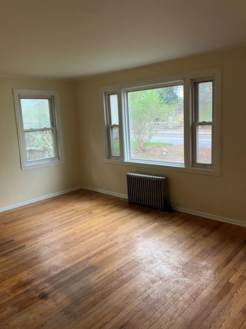 30 Millville Street, Salem, NH 03079
