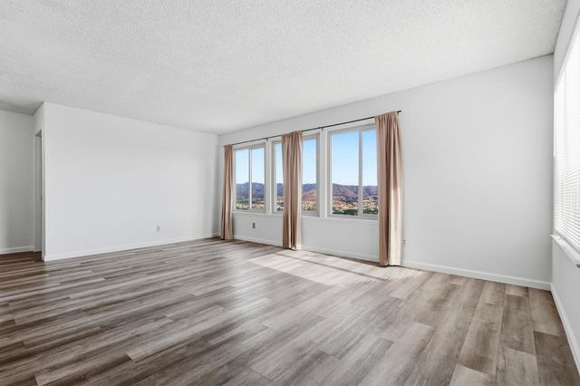 17 Vista Court, South San Francisco, CA 94080