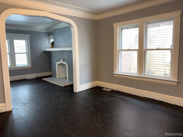 204 Philip Street, Detroit, MI 48215