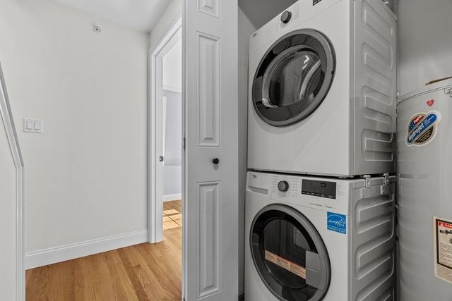 11 Wiget St 4, Boston, MA 02113