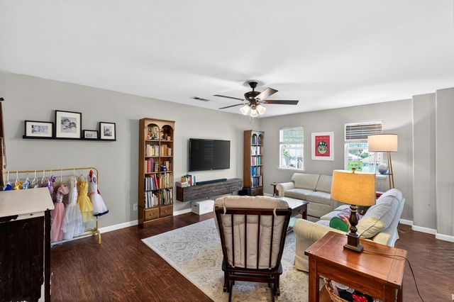 3130 Hillcrest Court, Madera, CA 93637