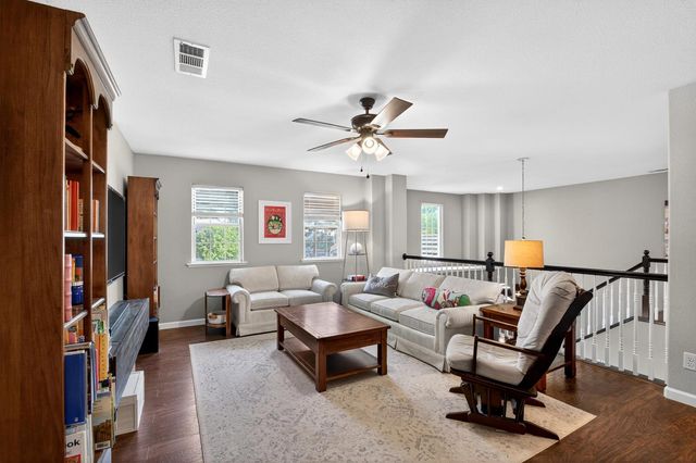 3130 Hillcrest Court, Madera, CA 93637