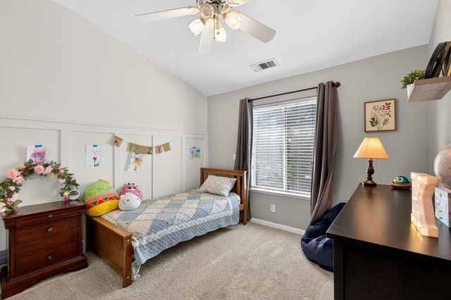 3130 Hillcrest Court, Madera, CA 93637