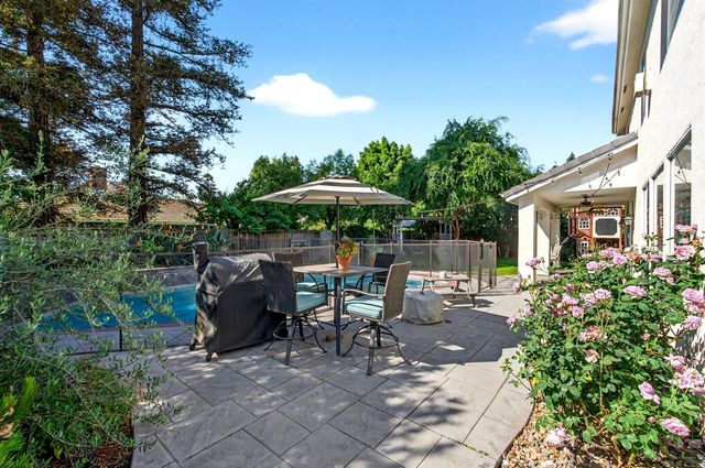 3130 Hillcrest Court, Madera, CA 93637