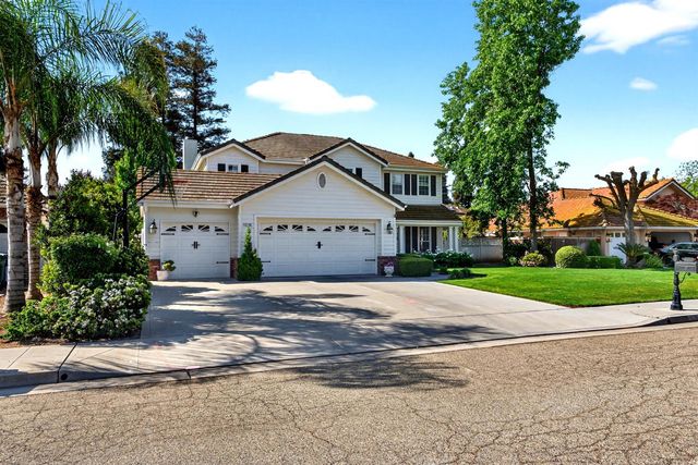 3130 Hillcrest Court, Madera, CA 93637