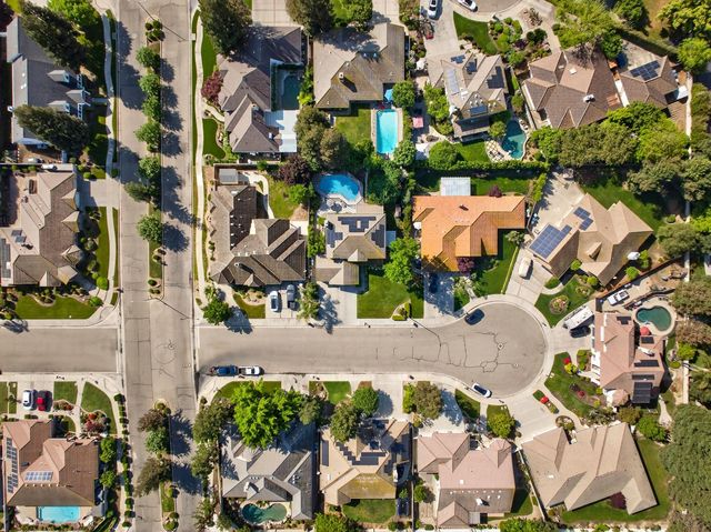 3130 Hillcrest Court, Madera, CA 93637